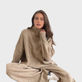 Лина | Мек плетен комплект с поло яка