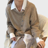 Параскева | Меко пуловерче с игрива закопчалка с копчета