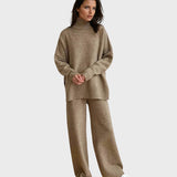 Лина | Мек плетен комплект с поло яка